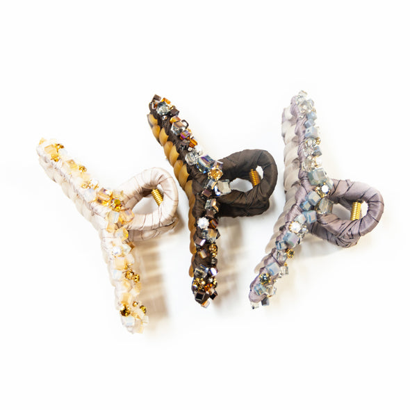 【accessoire du H.】サテン巻き・ビーズ付バンスクリップ(105451106)