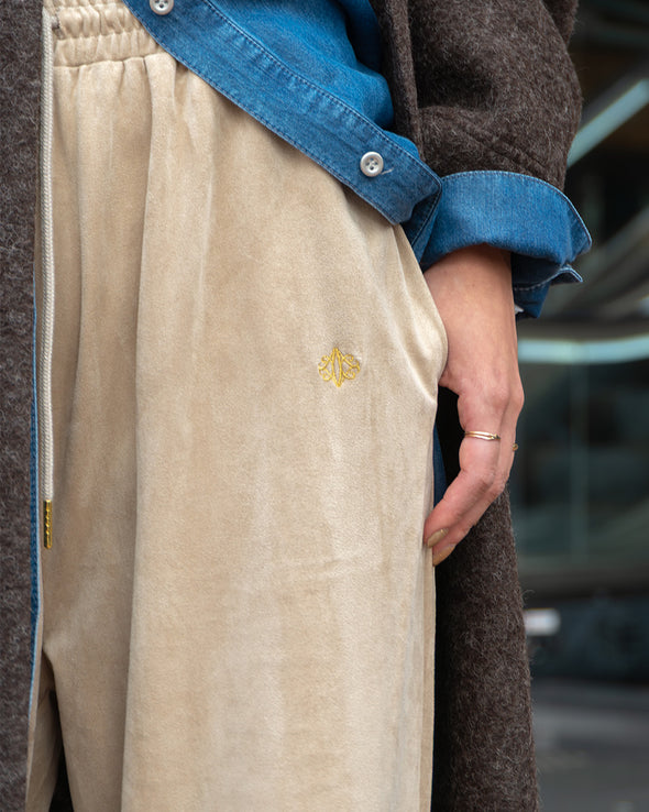 【ASHELEN】アナグラム刺繍・フェイクスエードイージーパンツ(156550403)